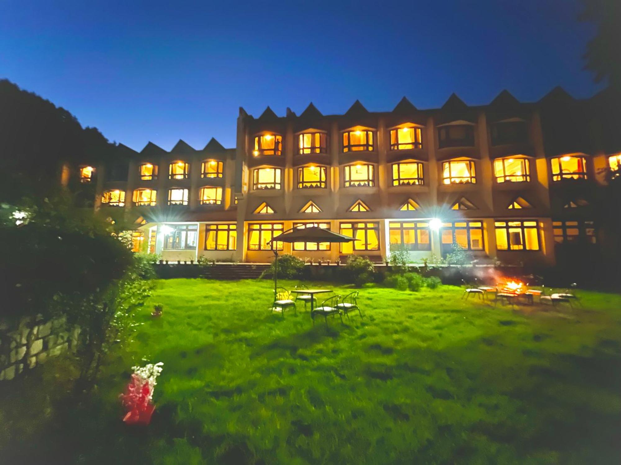 The Sagar Resort - Few Steps From Manali Mall Road エクステリア 写真
